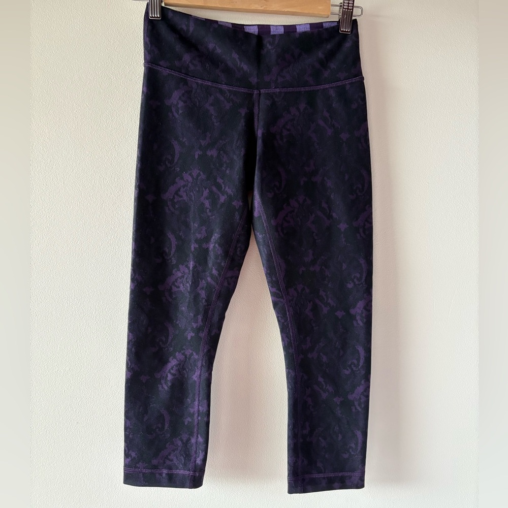 Sz4 Lululemon Wunder Under Crop Beautiful Baroque Deep Zinfandel